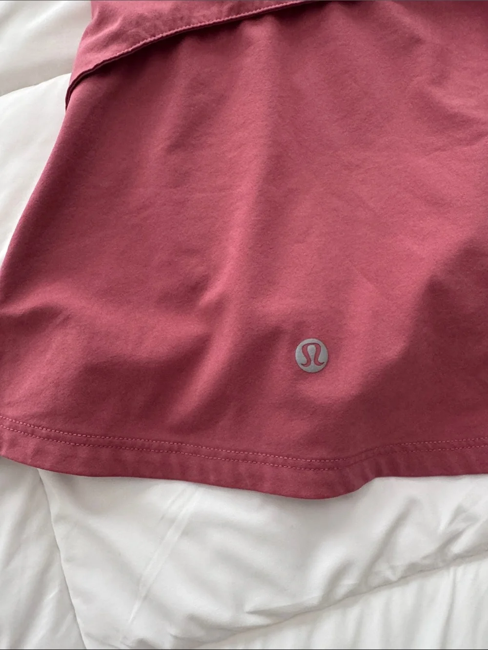 lululemon athletica Play off the Pleats skirt - Cherry Mint